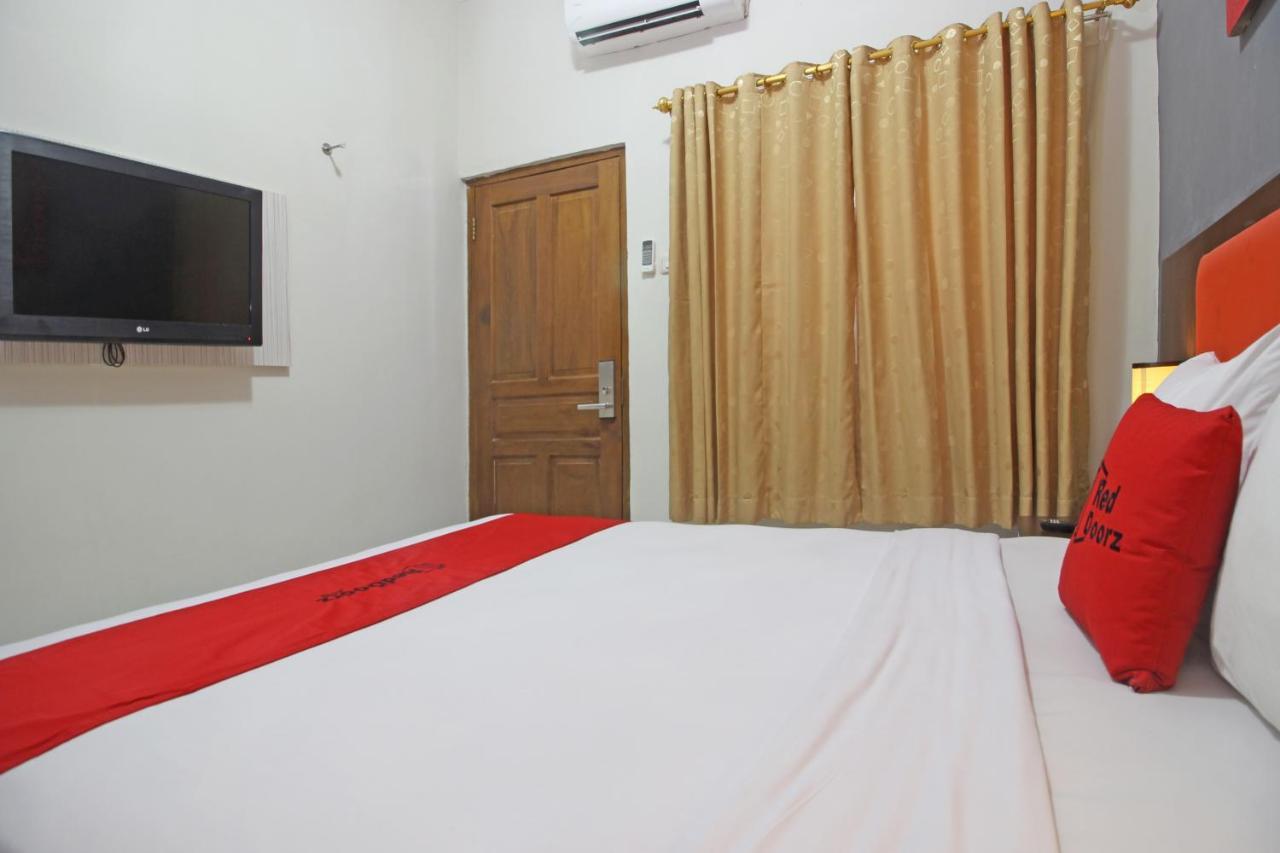 Reddoorz Plus Near Keraton Solo Exterior foto